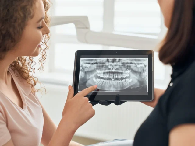 Eksik diş bölgesinin değerlendirilmesinde kullanılan dental röntgen görüntüsü
